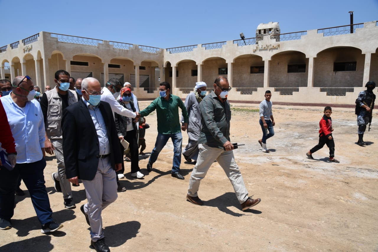 محافظ بورسعيد يتفقد منطقة سهل الطينة (4)