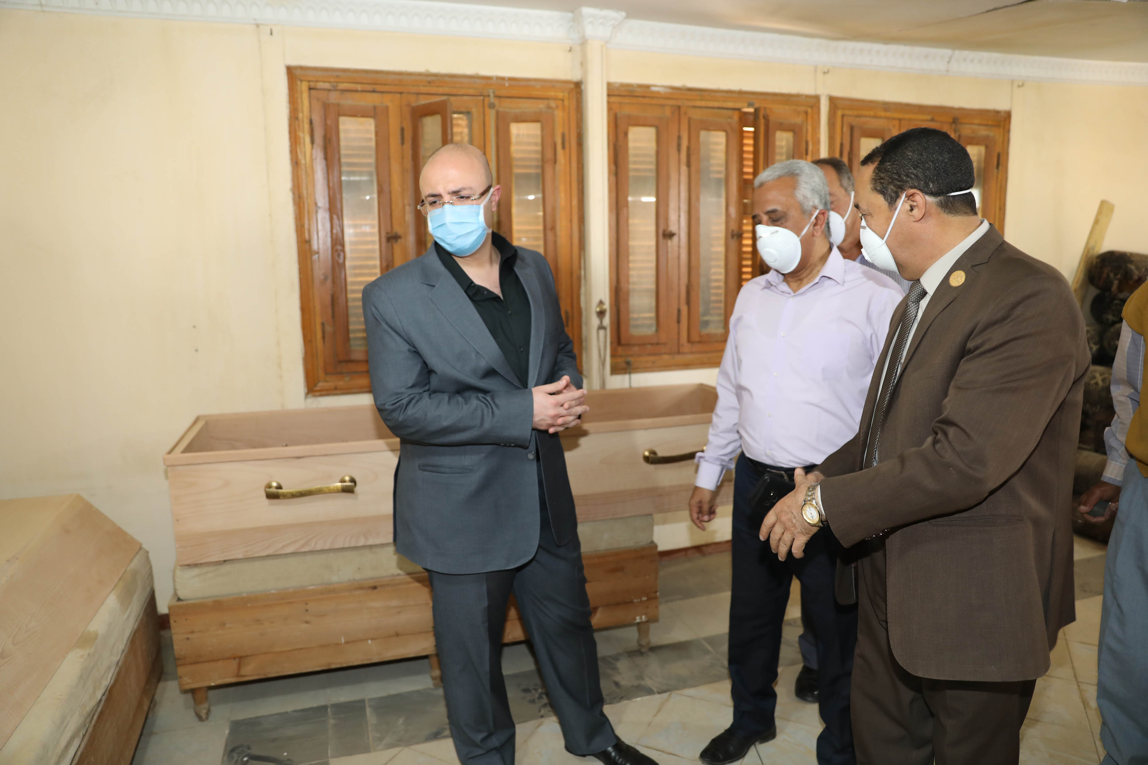 محافظ بني سويف يتفقد أعمال رفع كفاءة واحة ميدوم (4)