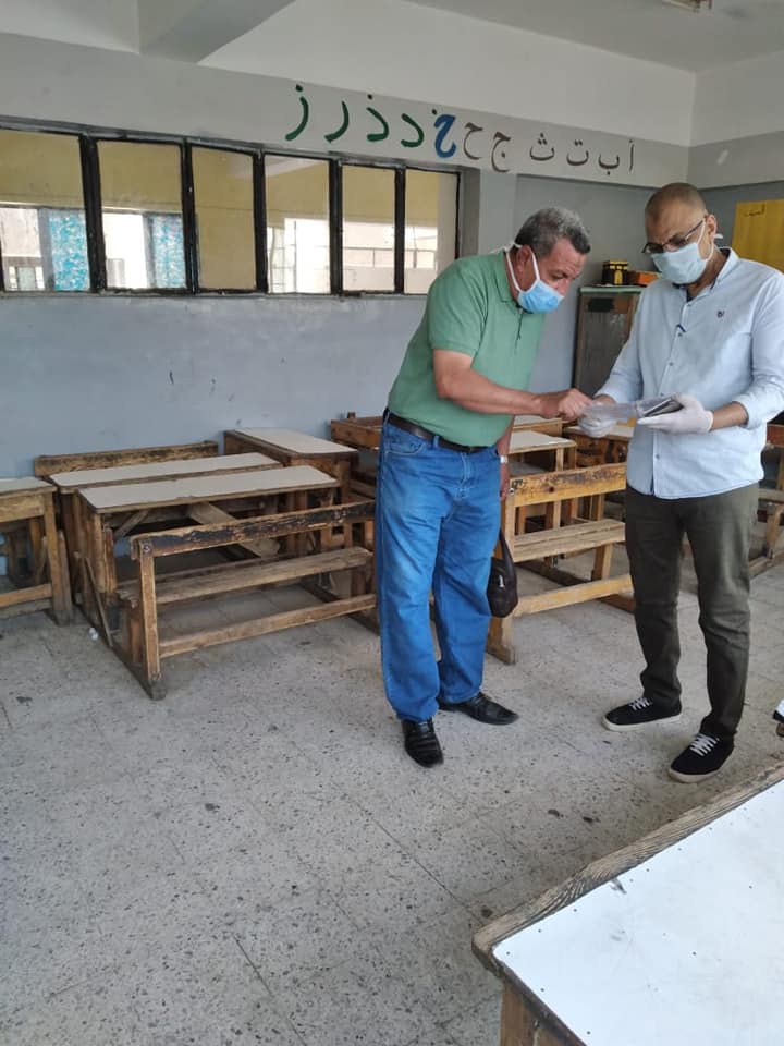 مدارس أسوان تتسلم المشروعات البحثية لطلاب المدارس لليوم الرابع (4)