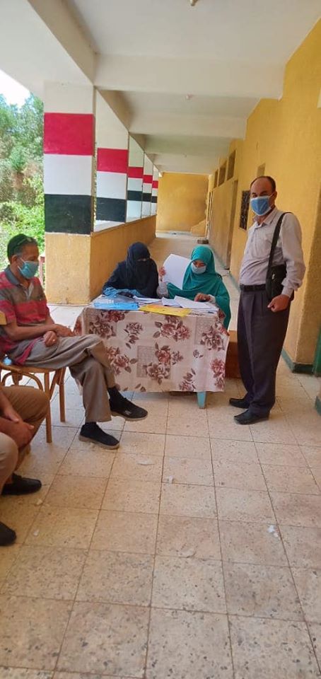 مدارس أسوان تتسلم المشروعات البحثية لطلاب المدارس لليوم الرابع (6)