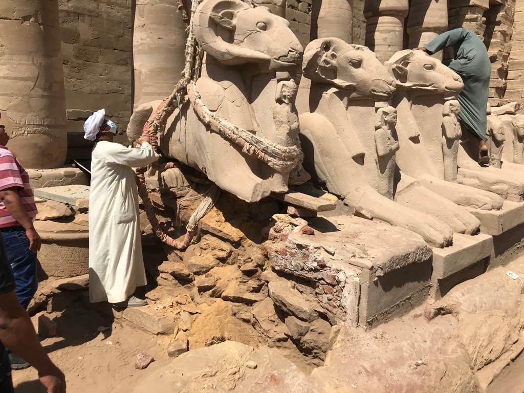 أخطاء الترميم القديم للكباش (6)