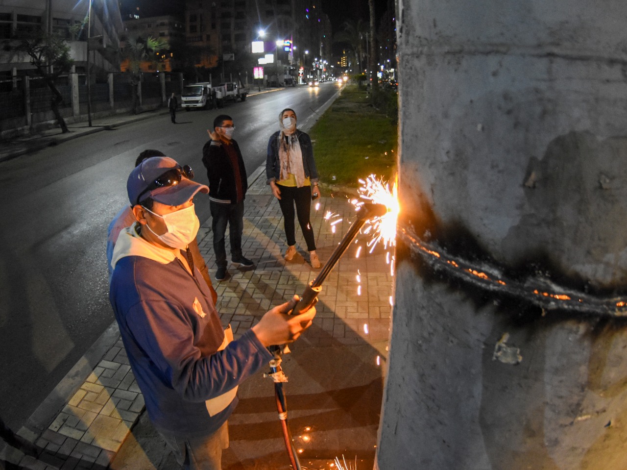 الاعلانات المخالفة (3)