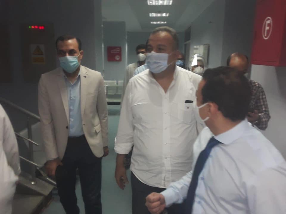 متابعة العمل داخل مستشفى حميات الأقصر