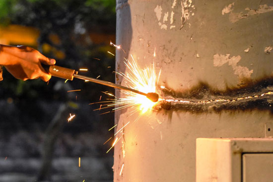 حملة مكبرة لإزالة الإعلانات المخالفة بمحافظة الإسكندرية (6)