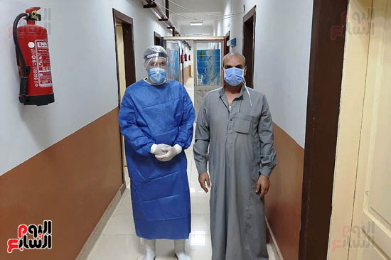 مغادرة 7 حالات بمستشفى عزل بنى سويف بعد تعافيهم من كورونا (4)