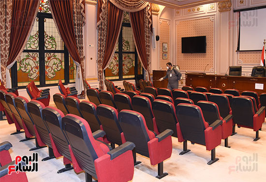 تعقيم و تطهير قاعات البرلمان استعدادا لجلسات الأحد المقبل (7)