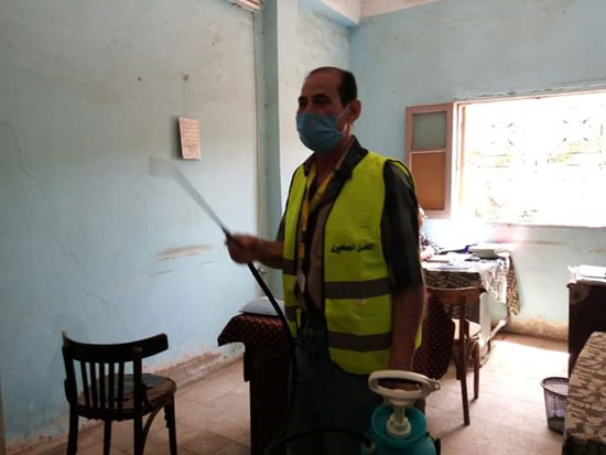 إهداء أطقم تمريض مستشفى تفهنا العزب الورود (6)