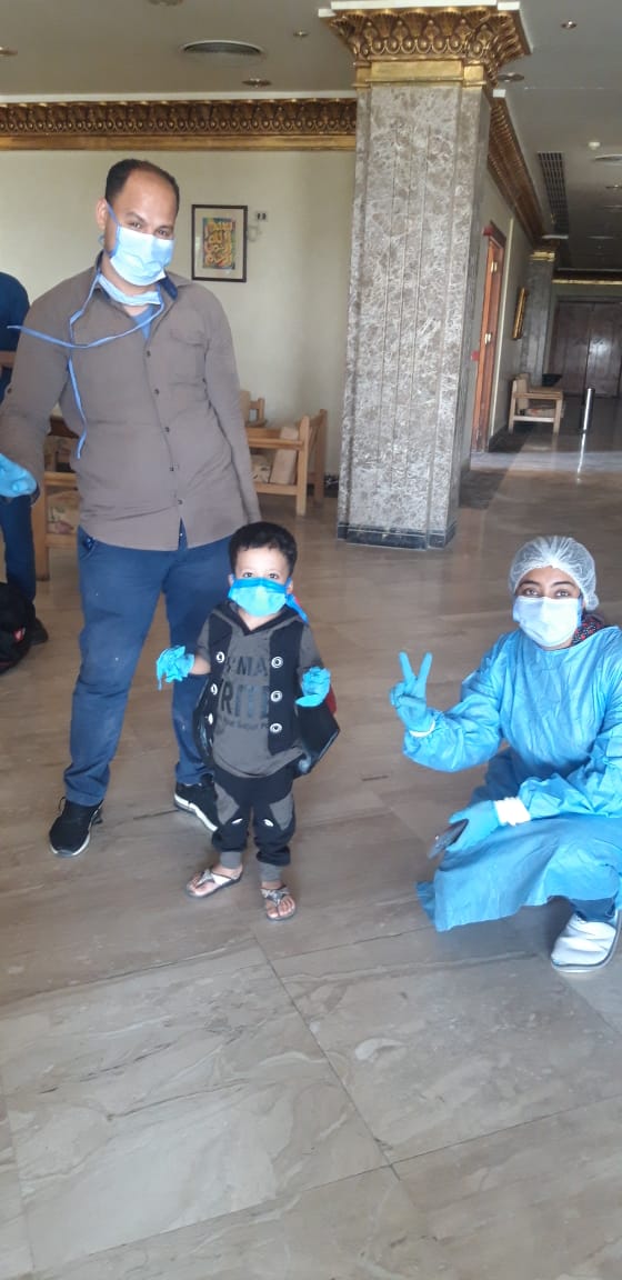 فرحة خروج أصغر طفل من نزل الشباب فرحة خروج أصغر طفل من نزل الشباب