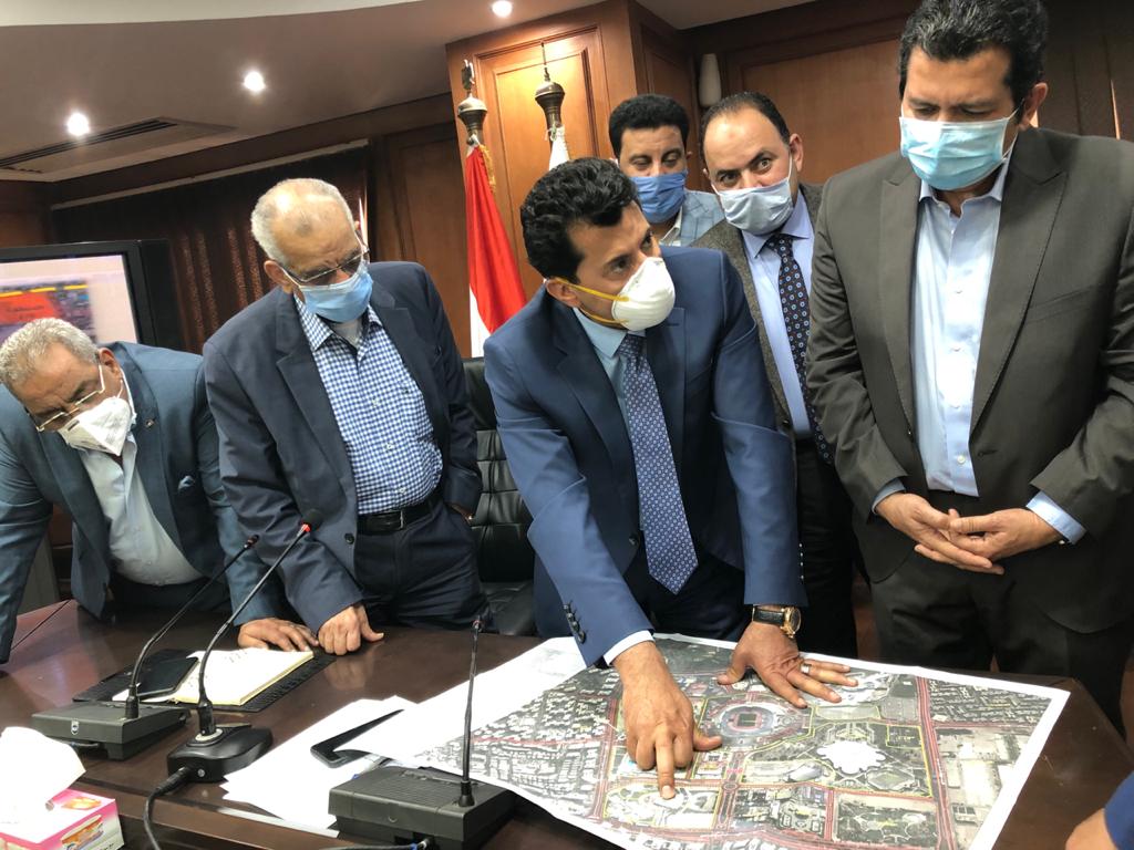 وزير الرياضة اشرف صبحي