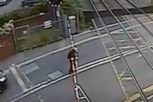 لحظة مرور الرجل