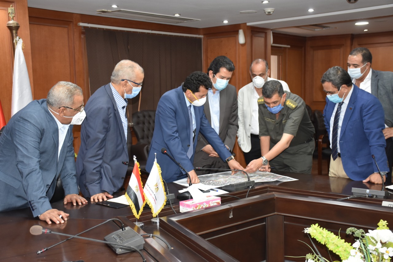 وزير الشباب والرياضة