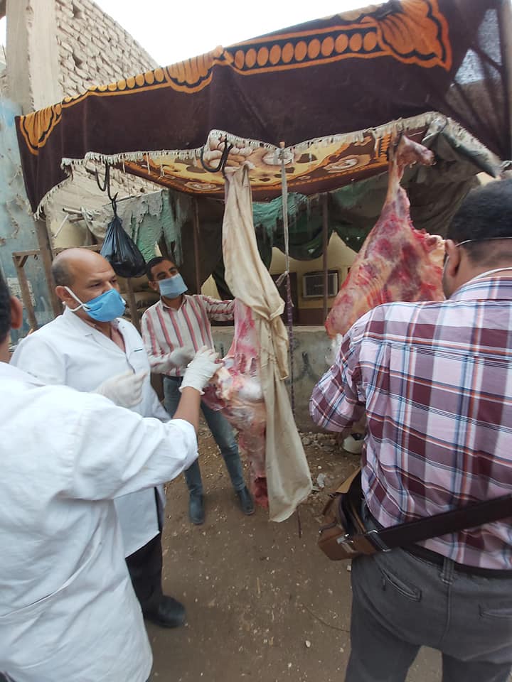 ضبط لحوم غير صالحة للإستهلاك الآدمى (1)