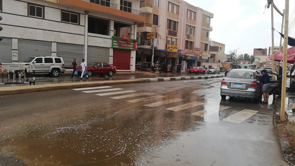 سقوط امطار على مدينة الخارجة  (11)