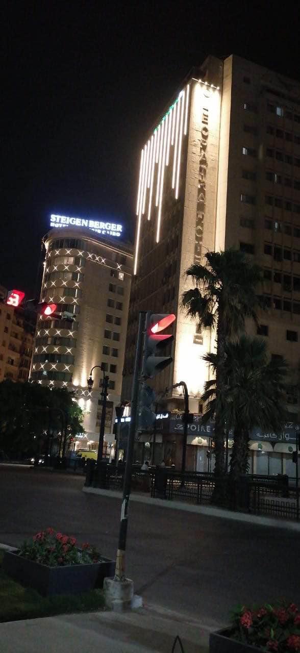 اضاءة الفنادق في ميدان التحرير