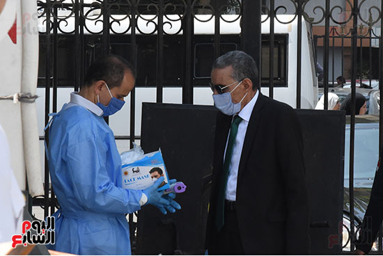أمين عام النواب يتفقد انتظام سير الإجراءات الاحترازية قبل بدء الجلسة العامة  (5)