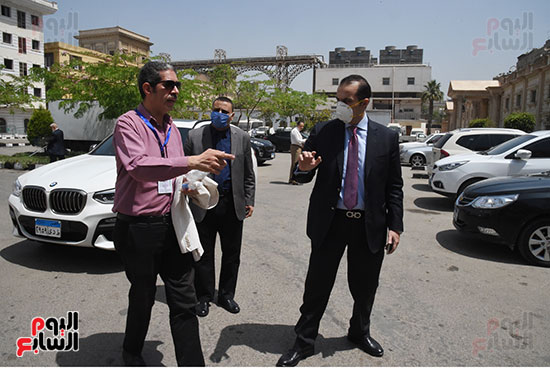 أمين عام النواب يتفقد انتظام سير الإجراءات الاحترازية قبل بدء الجلسة العامة  (2)