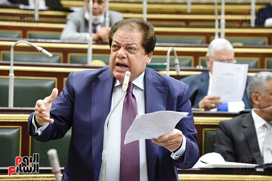 النائب محمد أبو العينين (2)