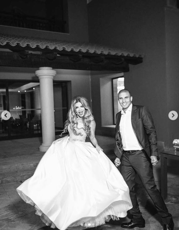 إطلالة لـ محمد زيدان وزوجته