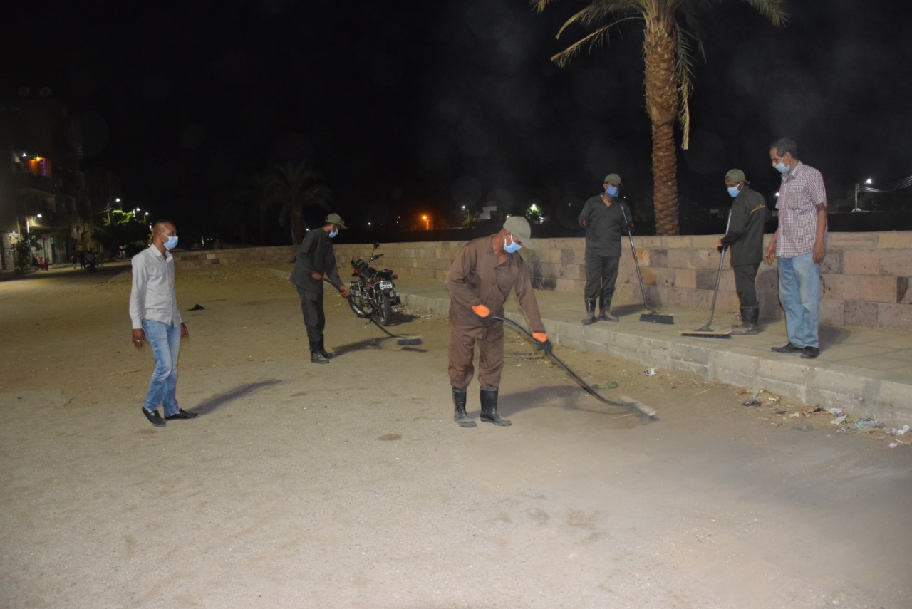 حملات النظافة الليلية بمحافظة الأقصر