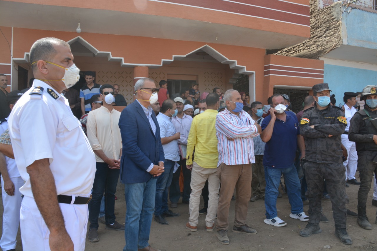 محافظ القليوبية يتابع أعمال الحملة محافظ القليوبية يتابع أعمال الحملة