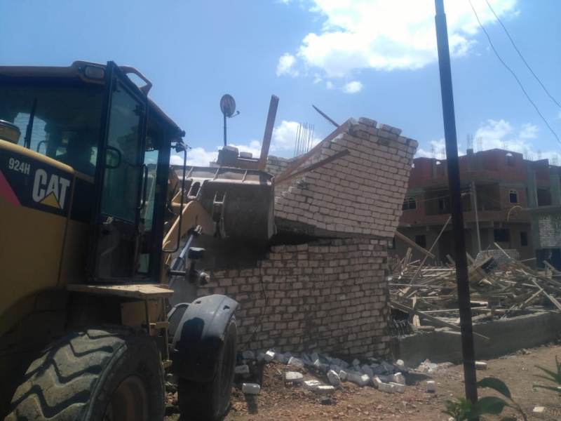 إزالة التعديات على الأراضى الزراعية بالمنوفية (5)