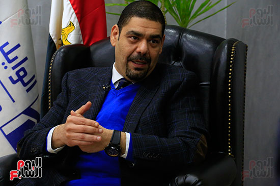 حسام فريد مستشار وزير الصناعة السابق (2)