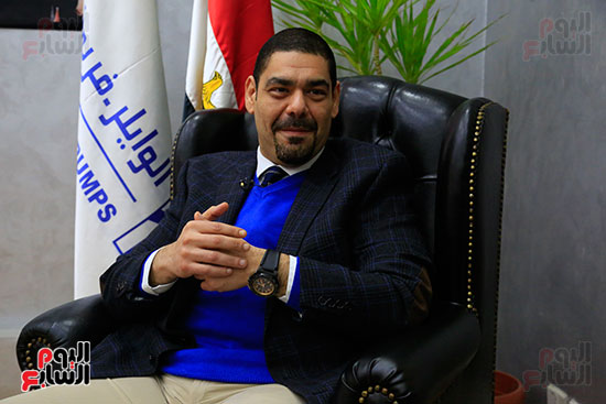 حسام فريد مستشار وزير الصناعة السابق (4)