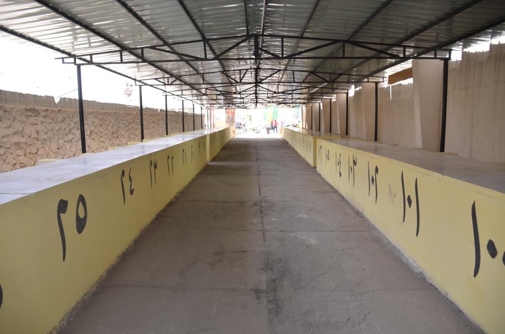 محافظ الإسماعيلية يفتتح سوق الشهداء (3)