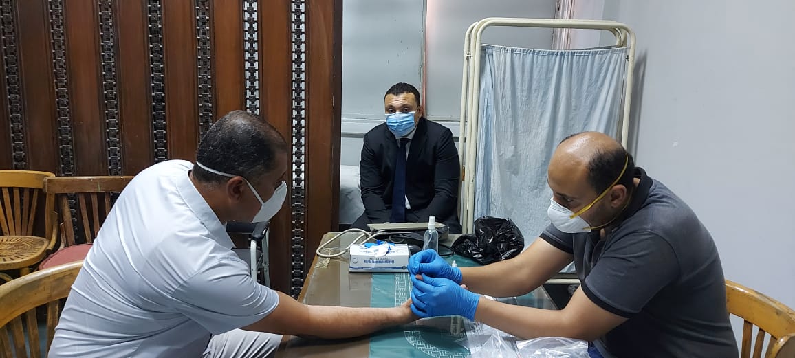 عينات كورونا وتحليلها من العاملين بالديوان العام (2)