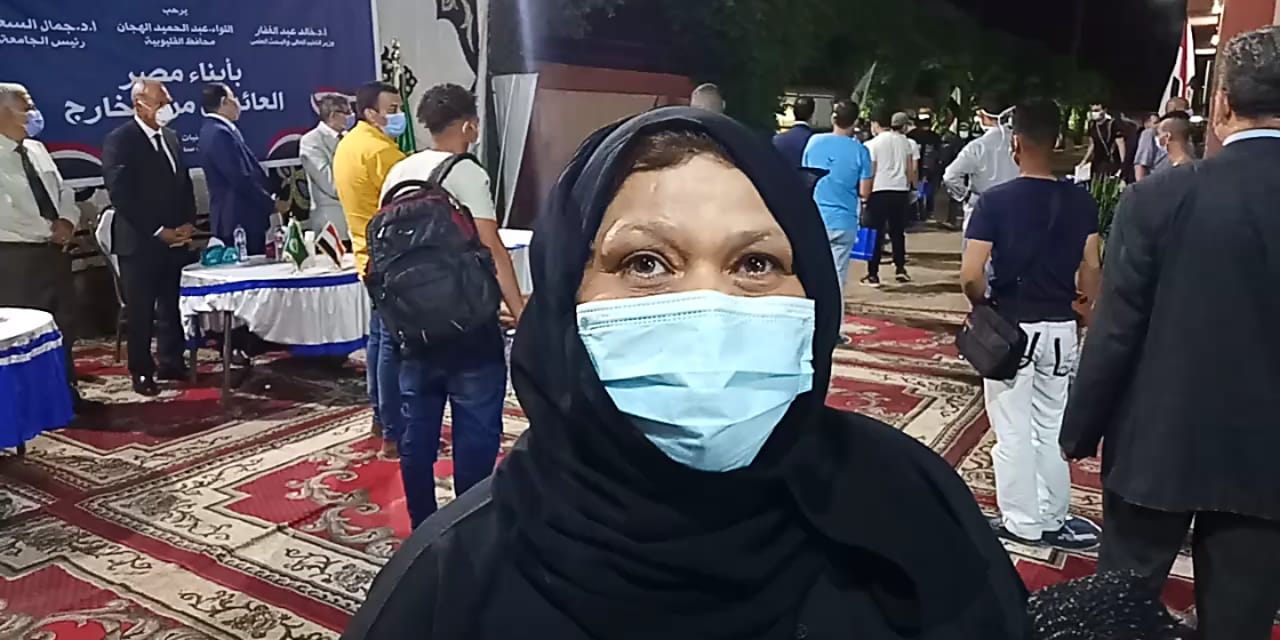 سهام عبد الله أحد العائدين من الخارج