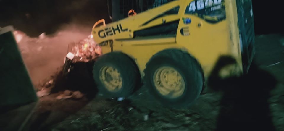 جانب من حملات النظافة بالاقصر ليلاً