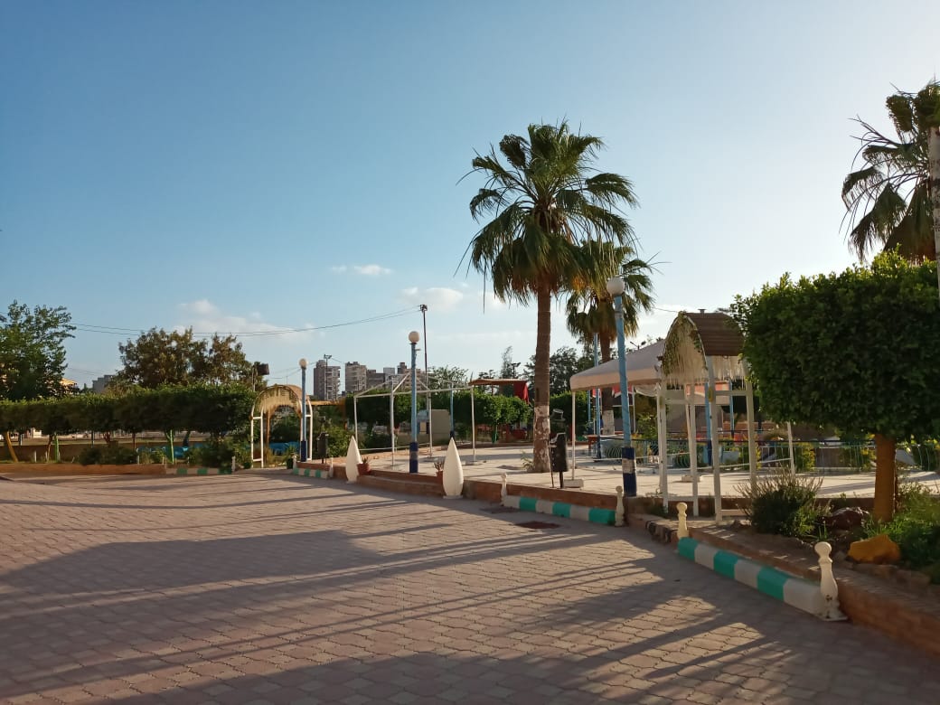 غلق حديقة الحيوان وصنعاء وخلوها من المواطنين (7)