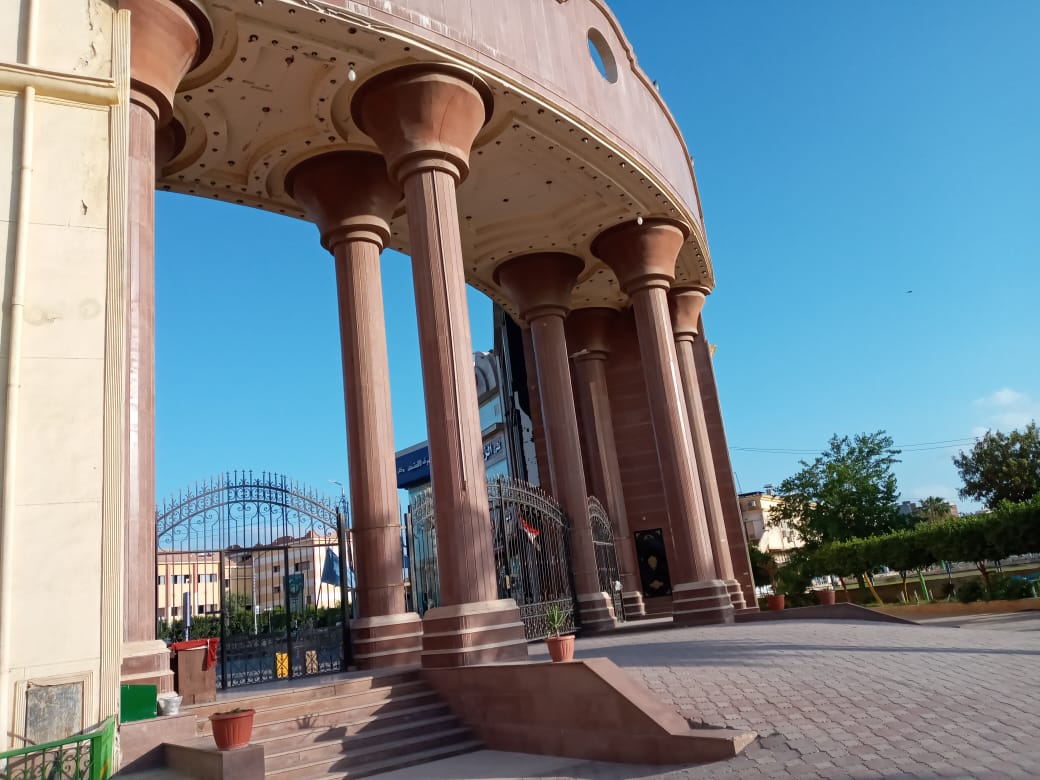 غلق حديقة الحيوان وصنعاء وخلوها من المواطنين (2)