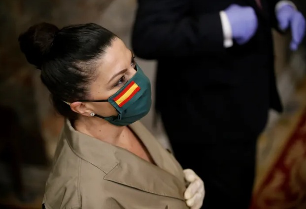 نائبة حزب فوكس الإسبانى 