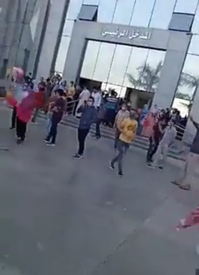 احتفال مستشفى ابو خليفة بعيد الفطر مع المرضى (1)