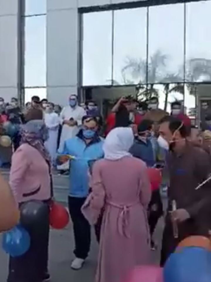 احتفال مستشفى ابو خليفة بعيد الفطر مع المرضى (5)