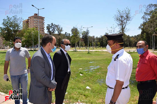 محافظ الإسماعيلية يتفقد الشوارع فى العيد (5)