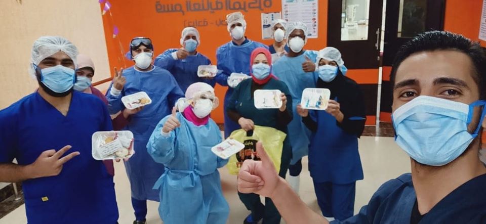 فرحة العيد داخل مستشفى الحجر الصحى بإسنا