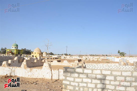 مقابر الأقصر خالية من الزوار ثانى أيام العيد (1)