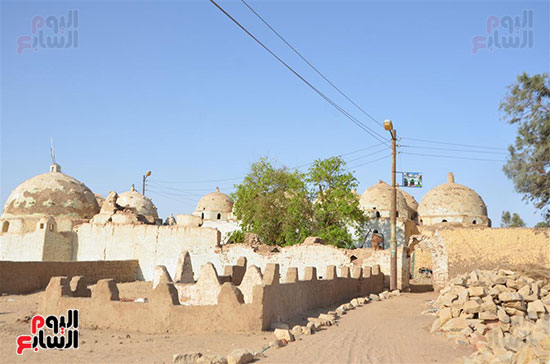 مقابر الأقصر خالية من الزوار ثانى أيام العيد (4)