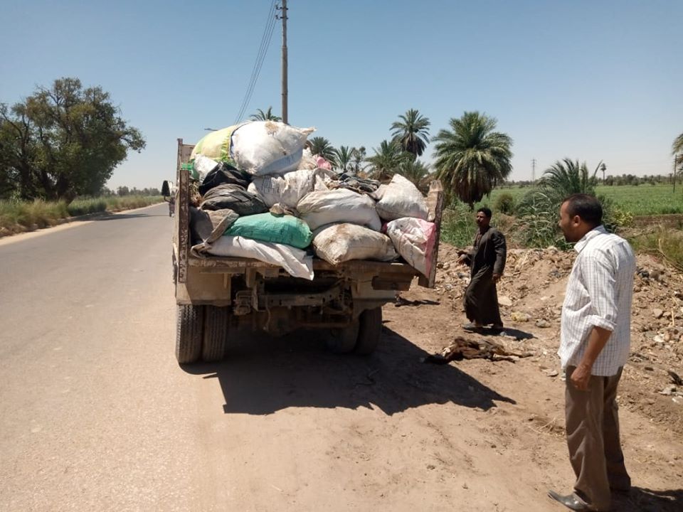 رفع المخلفات والقمامة بقرية النمسا