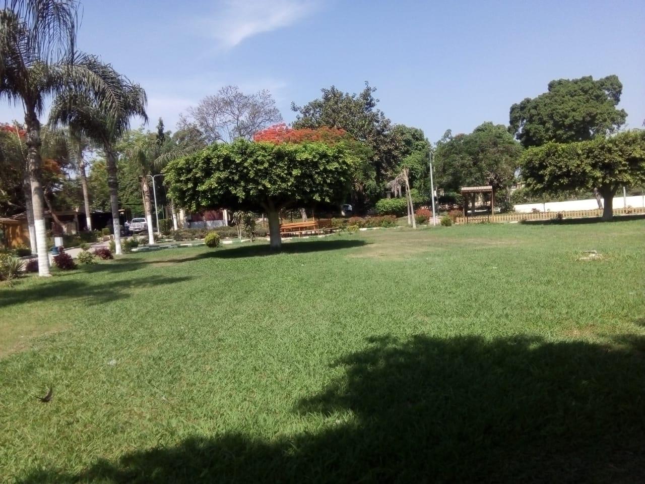 الحدائق بلا زوار