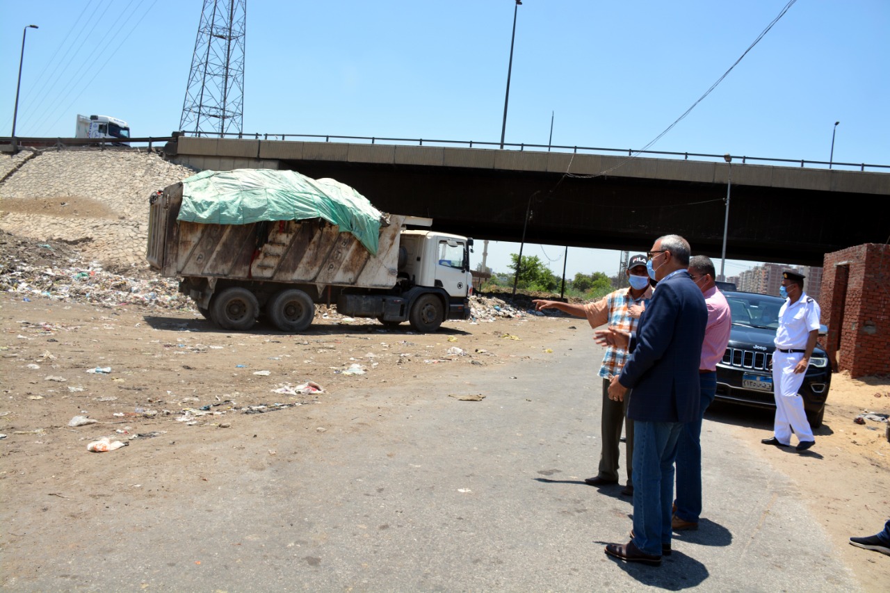 رفع المخلفات بالمقلب الوسيط ببنها رفع المخلفات بالمقلب الوسيط ببنها