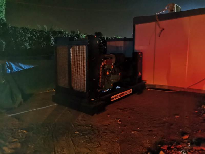 يتابع أعمال انشاء محطة معالجة  4