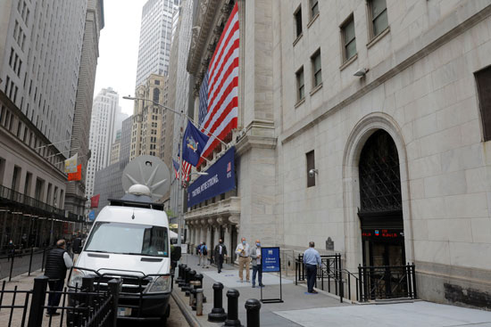 بورصة نيويورك تفتح أبوابها بورصة نيويورك تفتح أبوابها