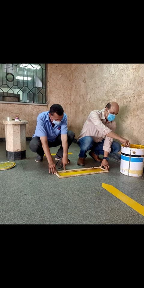 تركيب علامات المسافة بمحطة قطار بنها تركيب علامات المسافة بمحطة قطار بنها