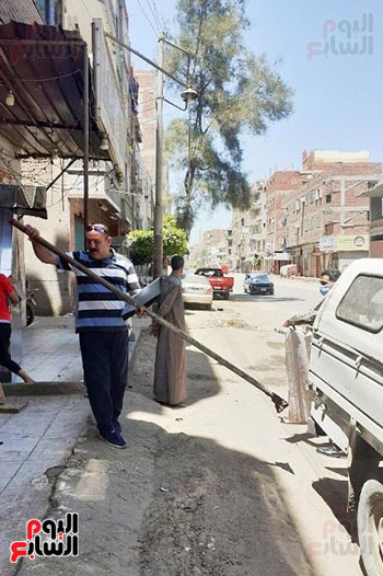 تحرير محاضر لـ9 محلات لمخالفتهم الحظر و12 محضر إشغال طريق ببلبيس فى الشرقية (2)