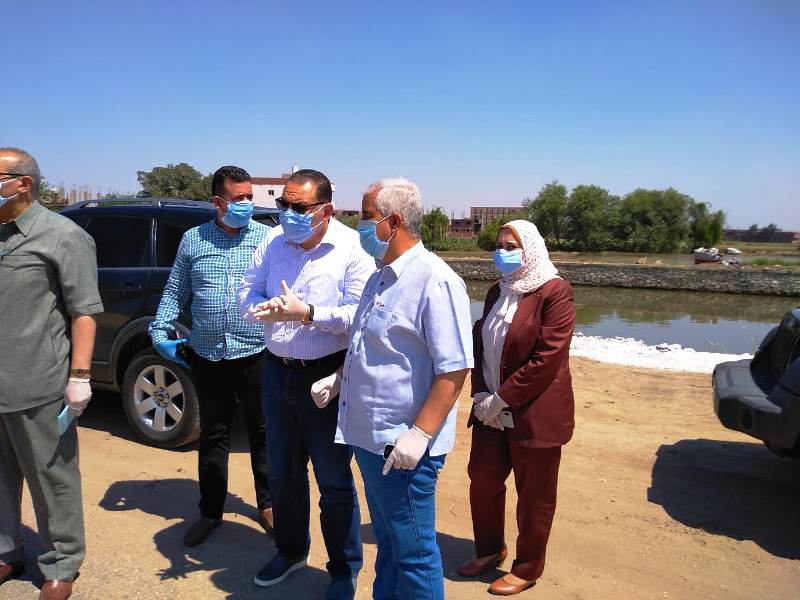 محافظ الشرقية يتفقد قرية الرحمانية (4)