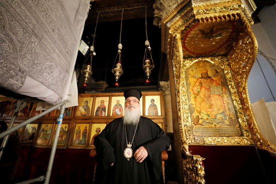 رئيس الكنيسة الأرثوذكسية اليونانية فى بيت لحم الأسقف ثيوفيلاكتوس