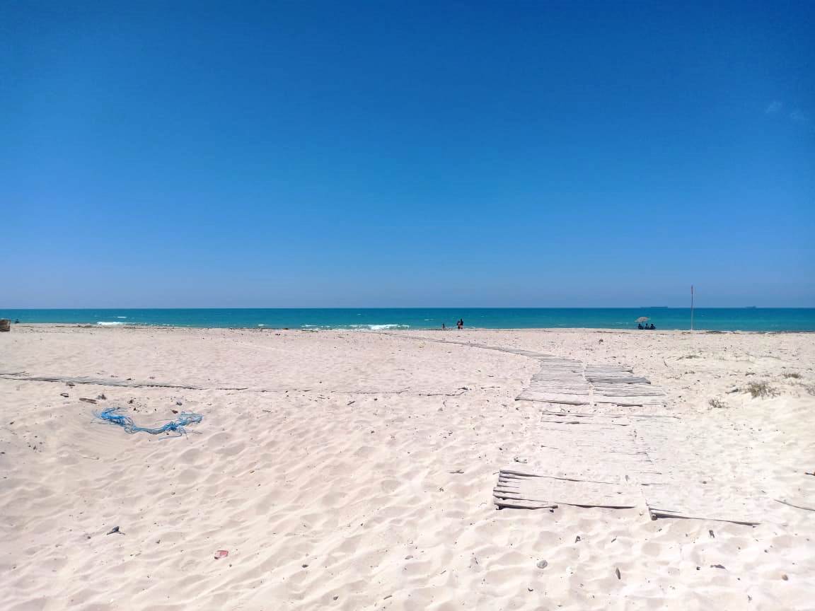 الحياة فى زمن كورونا..شواطىء الساحل الشمالى خالية من المواطنين (15)